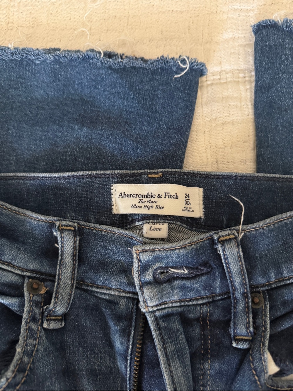 Abercrombie & Fitch Curve Love Flare Ultra High Rise Jeans 24
